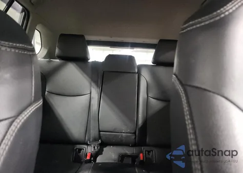 2022 Toyota Corolla Cross Xle z USA, uszkodzony, nr VIN 7MUDAABG6NV034372